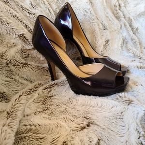 Women's dress shoe